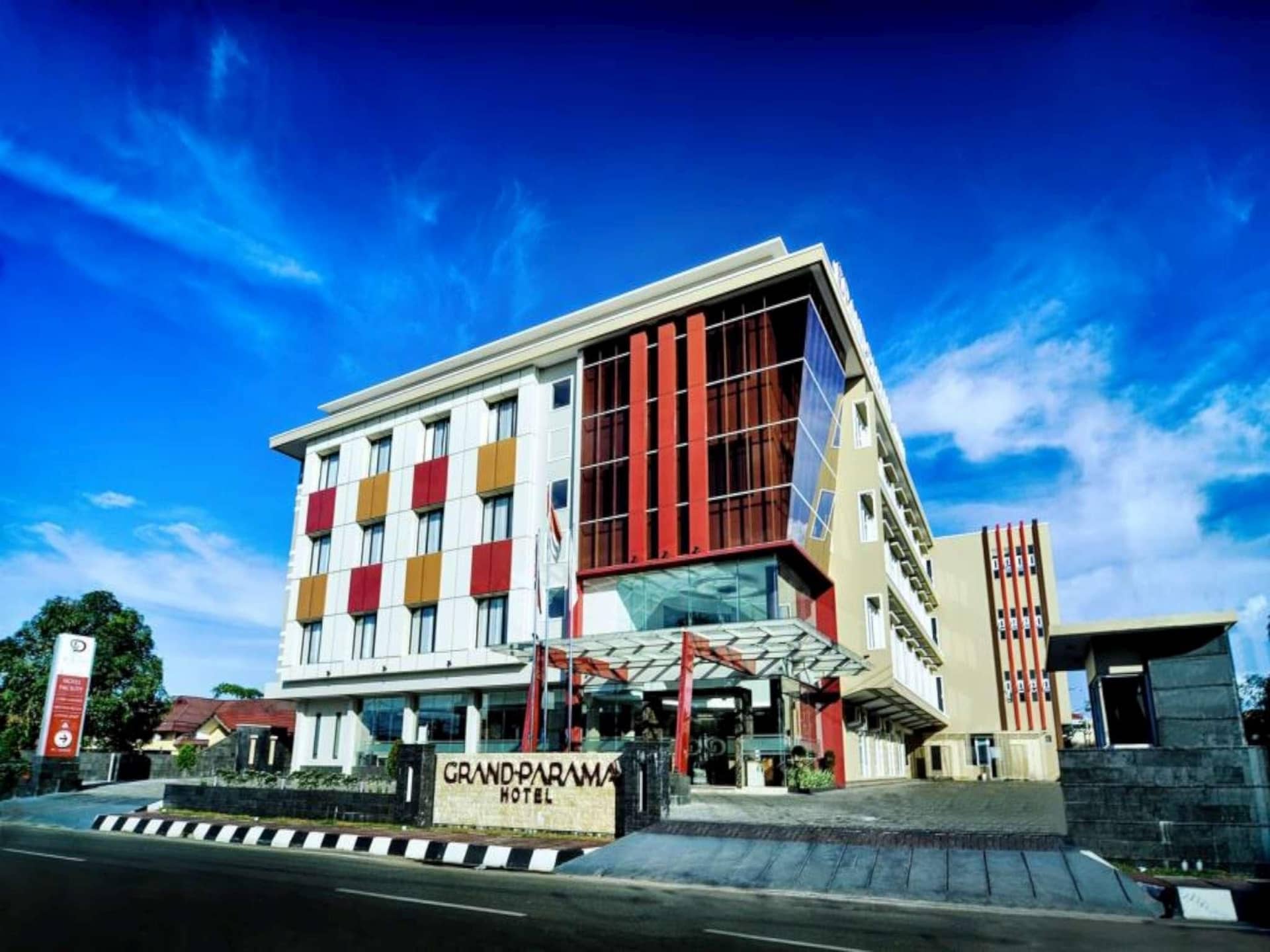 โรงแรมแกรนด์ ปารามา