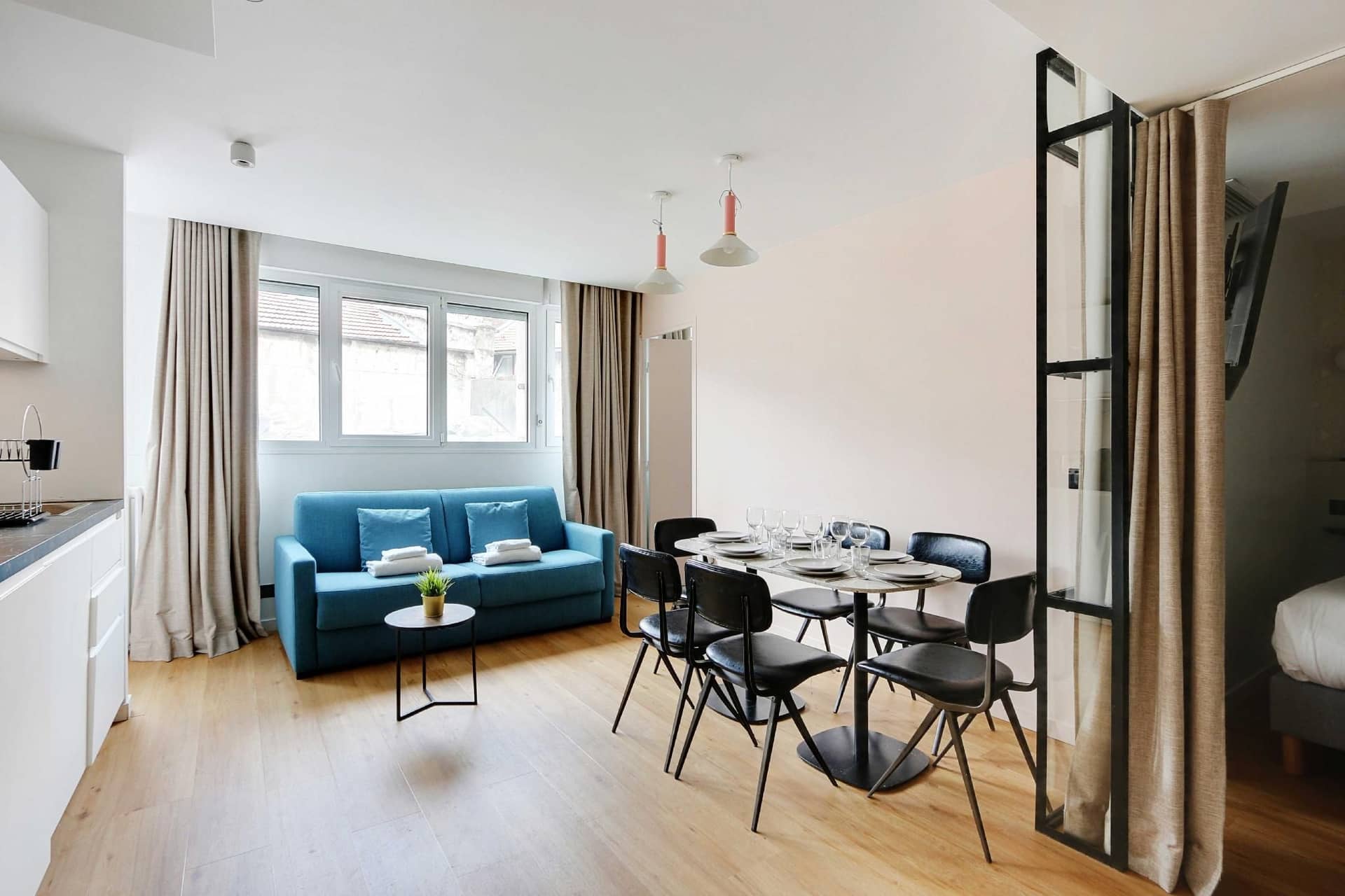 Welcoming apartment - 2BR/6P - Canal St Martin Welcoming apartment - 2BR/6P - Canal St Martin