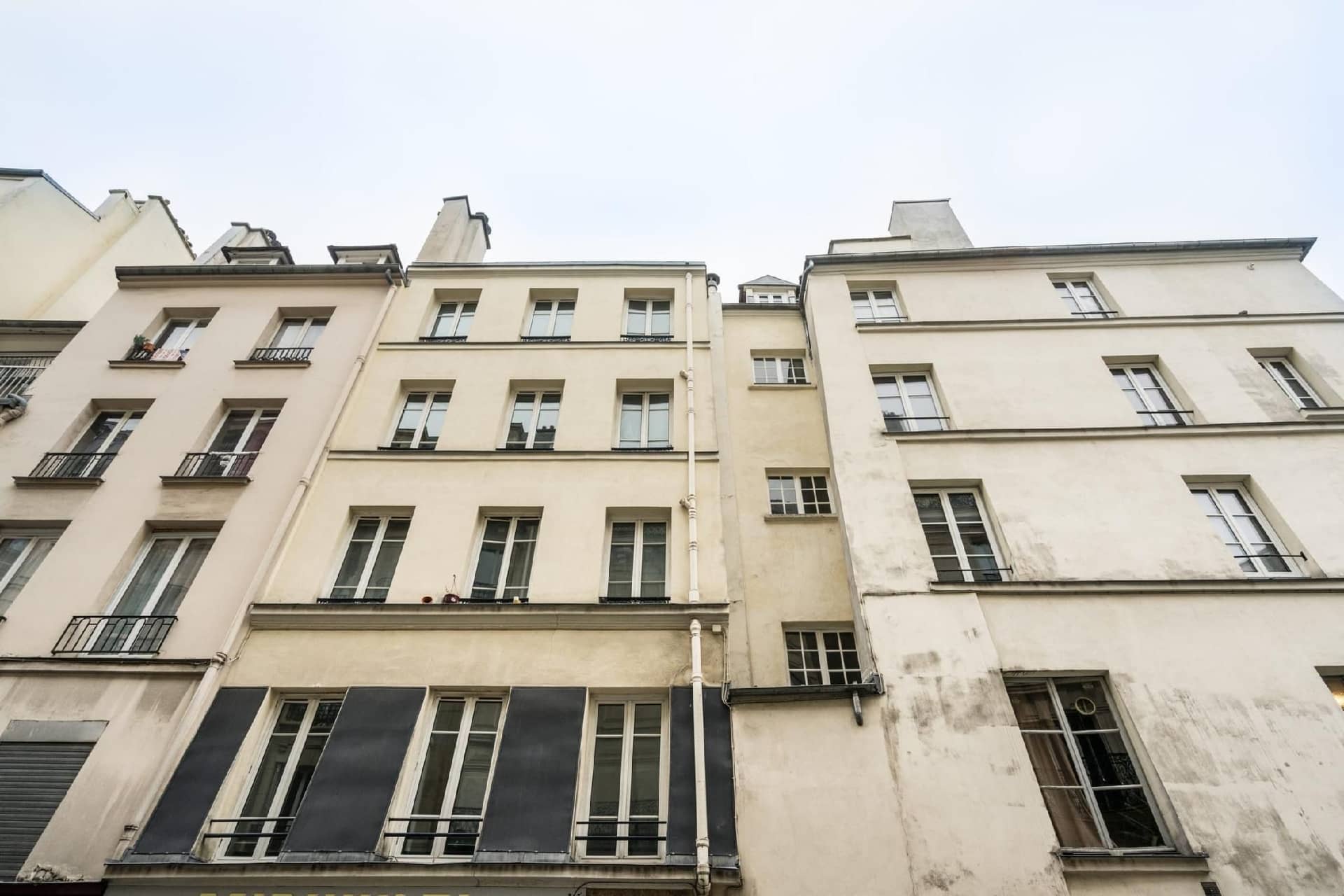 Classy Apartment in the Heart of Le Marais Classy Apartment in the Heart of Le Marais