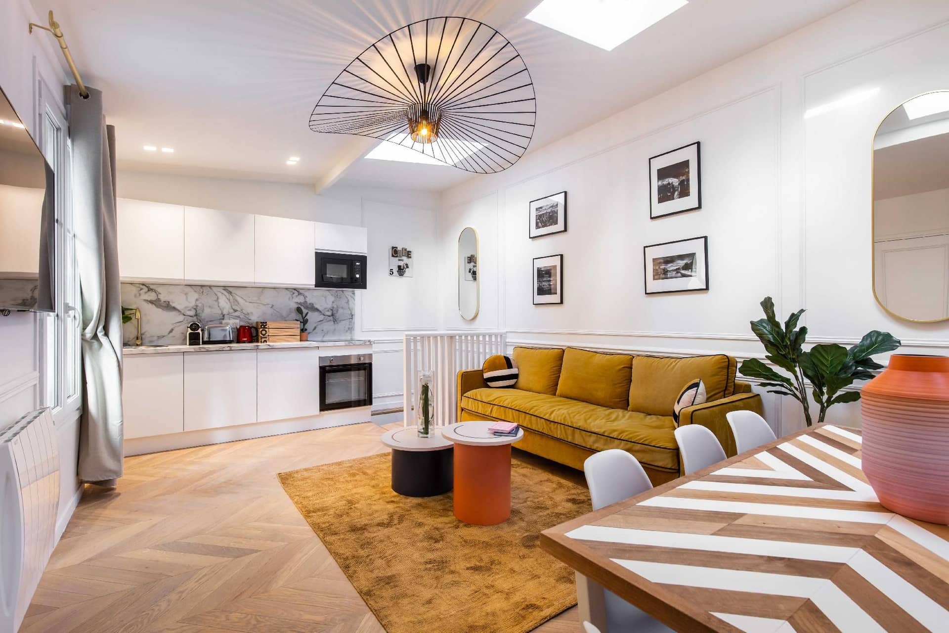 House with terrace - 3BR/8P - Sacré Coeur House with terrace - 3BR/8P - Sacré Coeur