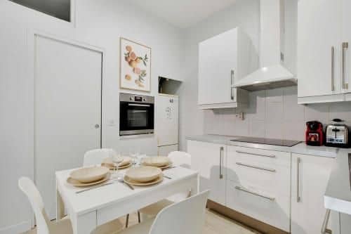 Charming apartment - 1BR 4P - Musée de La Poste Charming apartment - 1BR 4P - Musée de La Poste