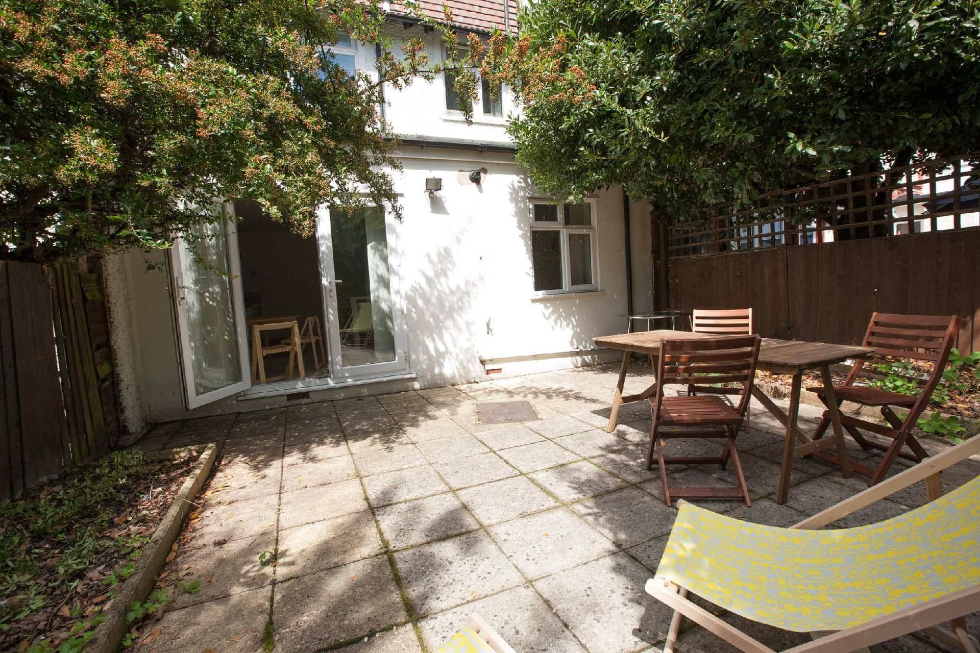 Tooting Rooms & Studio By DC London Rooms Tooting Rooms & Studio By DC London Rooms