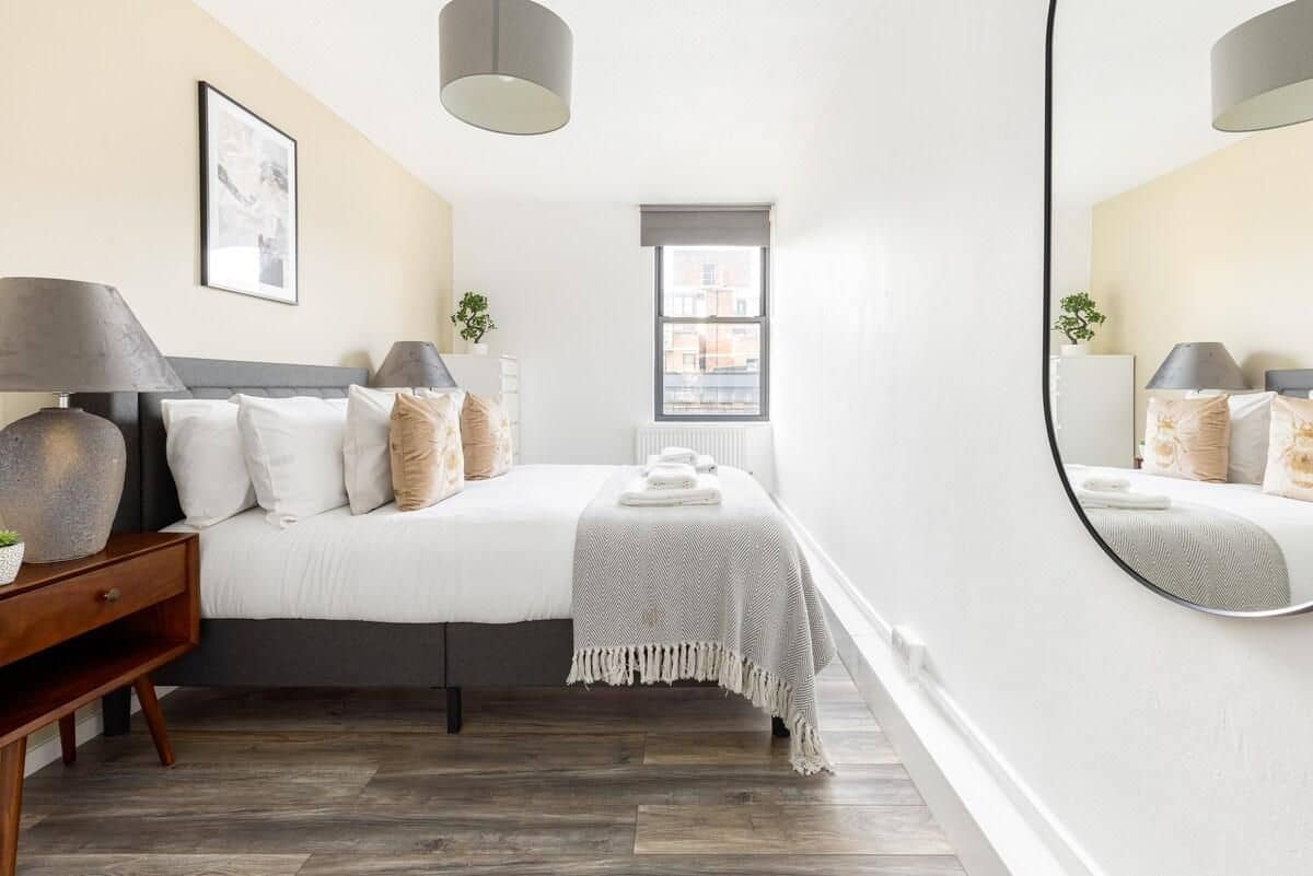 The Pimlico Apartment