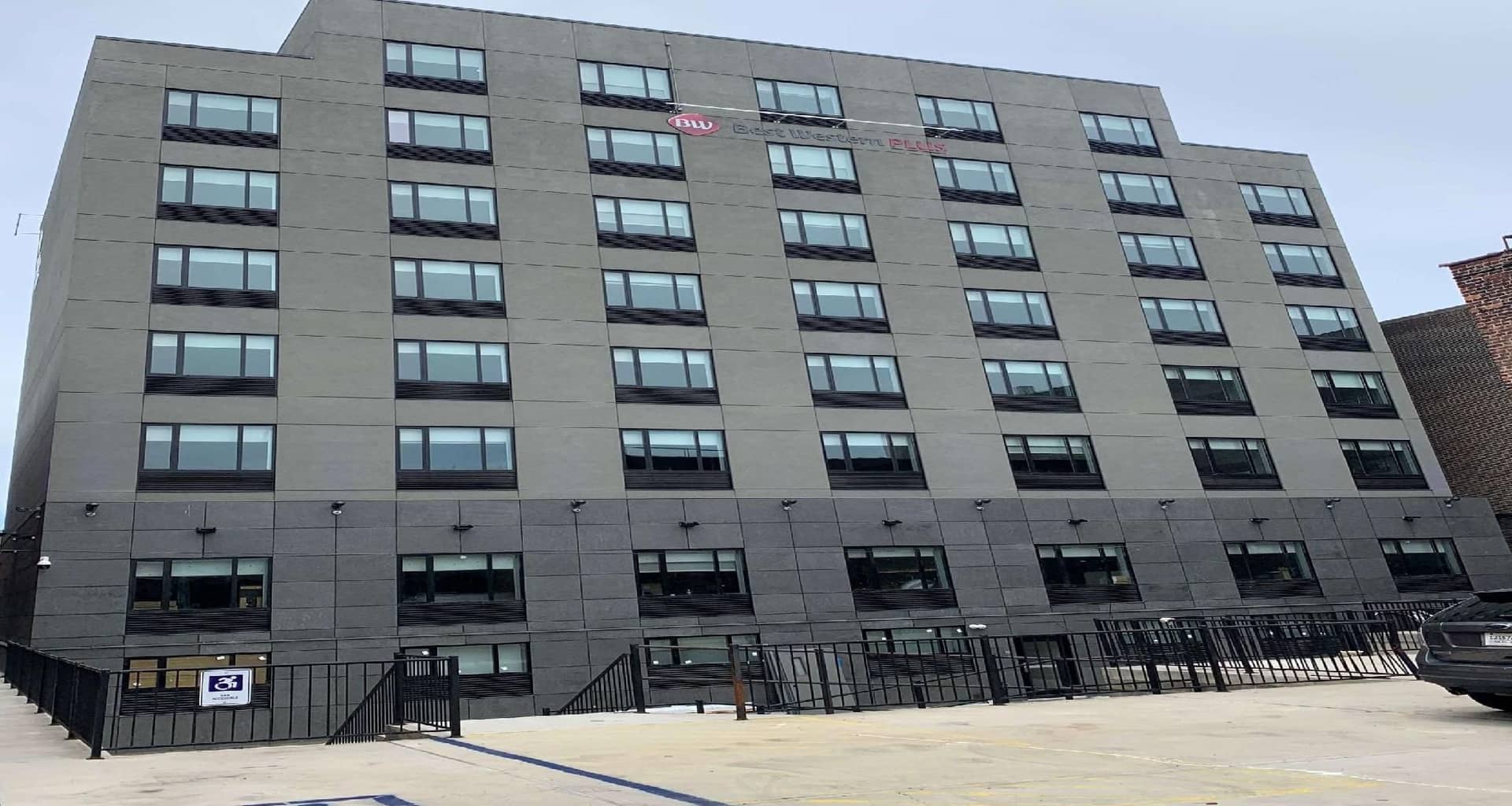 Best Western Plus City Line Hotel