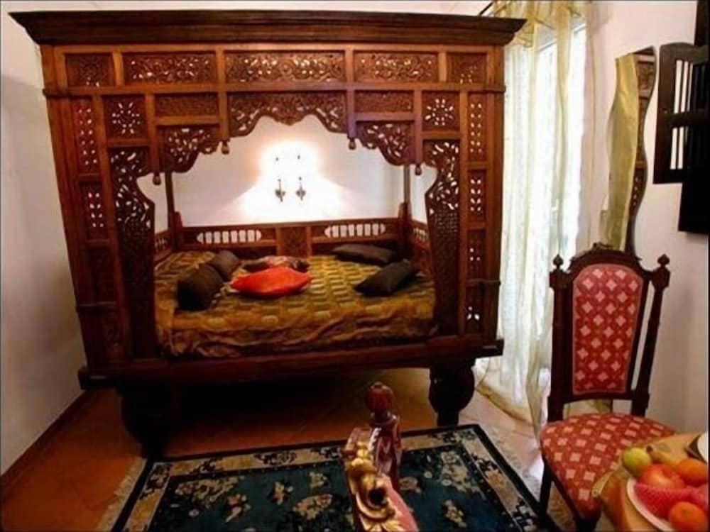 Ck Bed & Breakfast