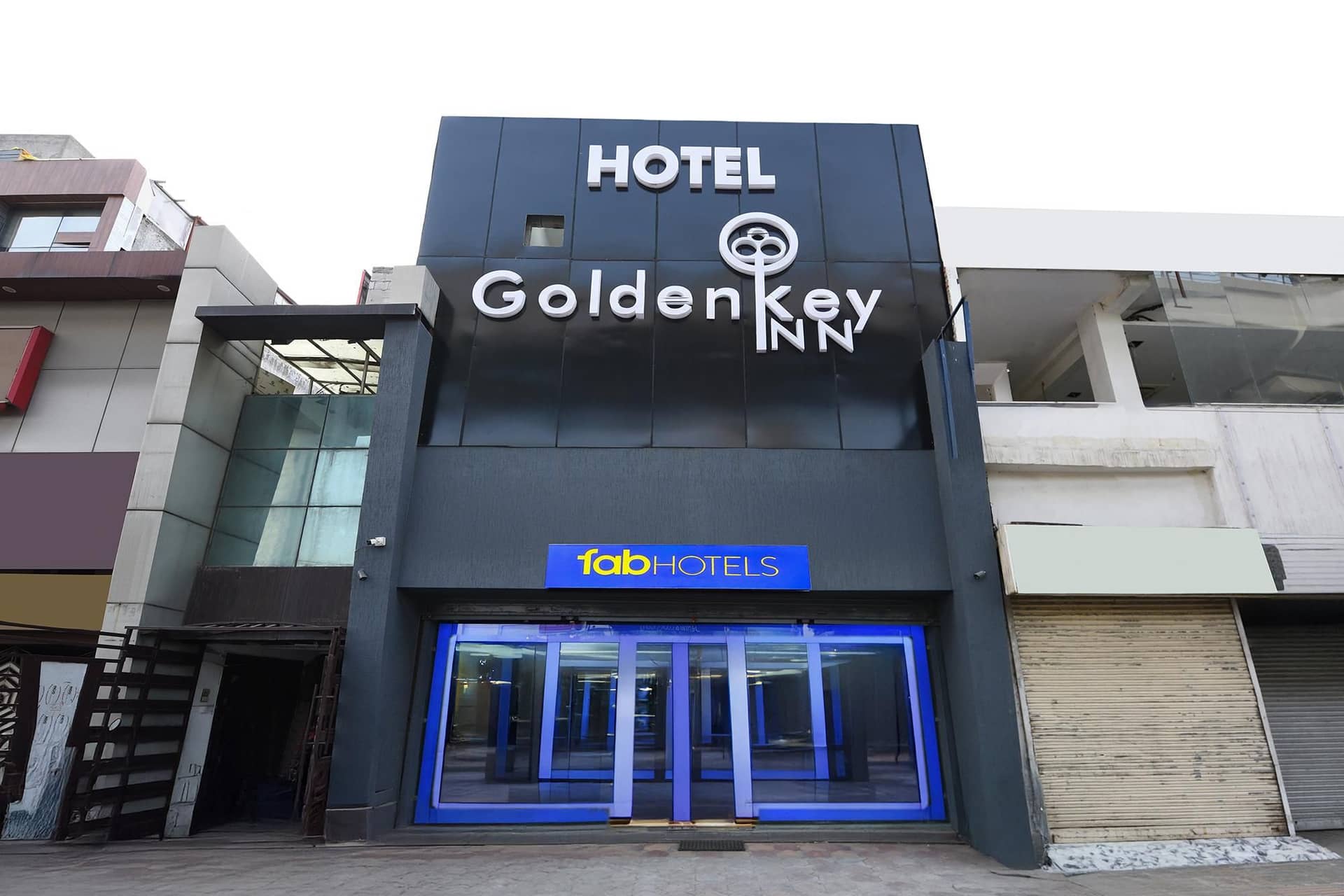 FabHotel Golden Key Inn, Rajouri Garden