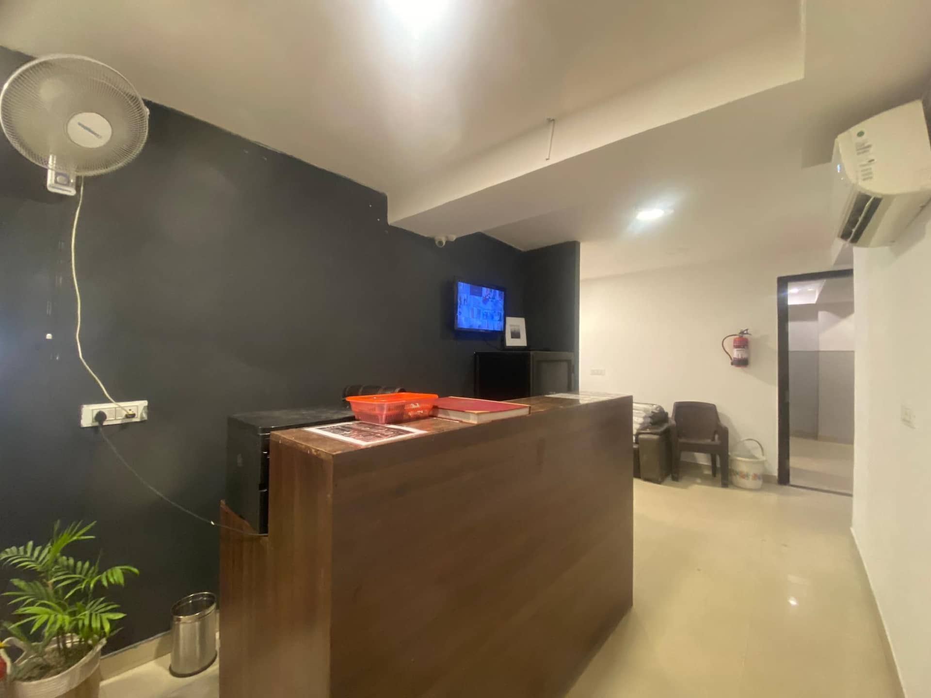 Hotel Golden Plam Tilak Nagar Market