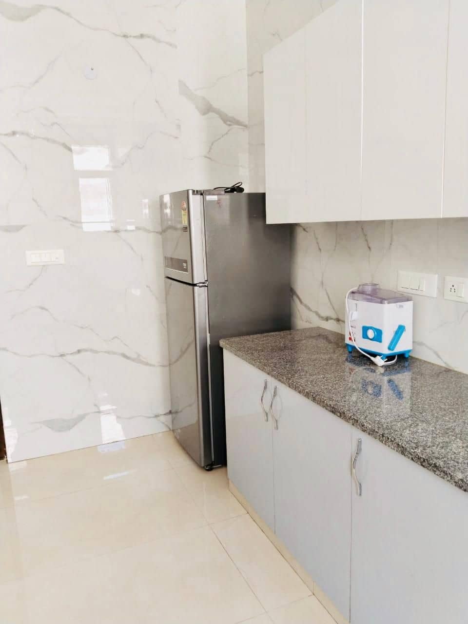 Fortune Home Service Apartment 2Bhk,E28 Saket 2A Fortune Home Service Apartment 2Bhk,E28 Saket 2A
