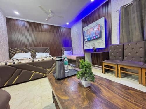 Tom stay-10 min Walk To Nizamuddin Railway Station Tom stay-10 min Walk To Nizamuddin Railway Station