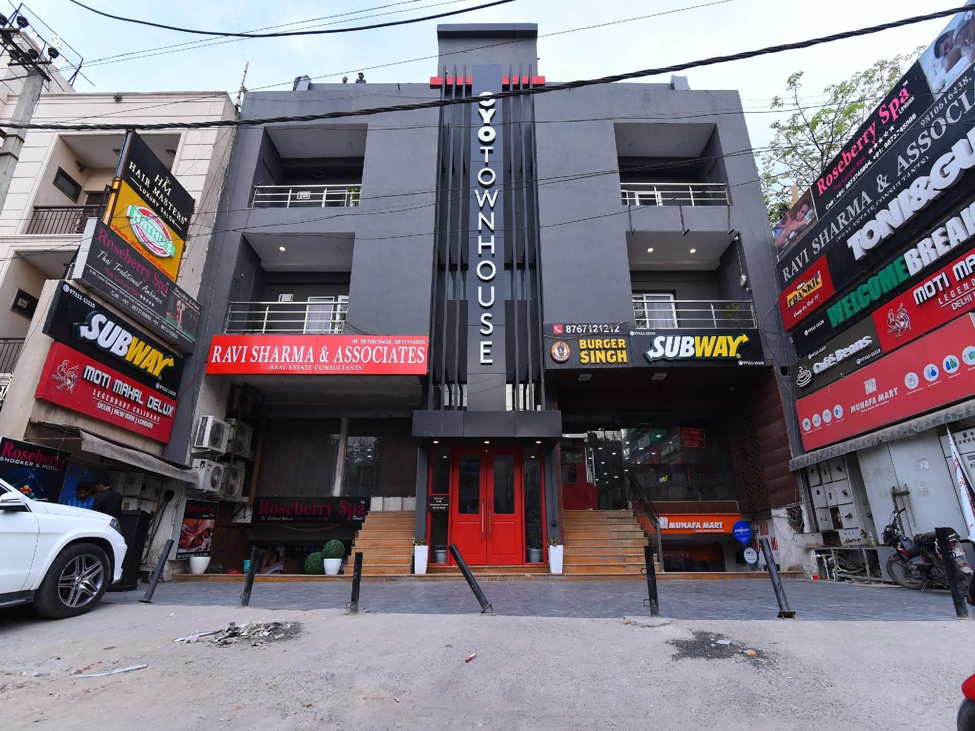 Townhouse Rudra Inn Near Chhatarpur Metro Station