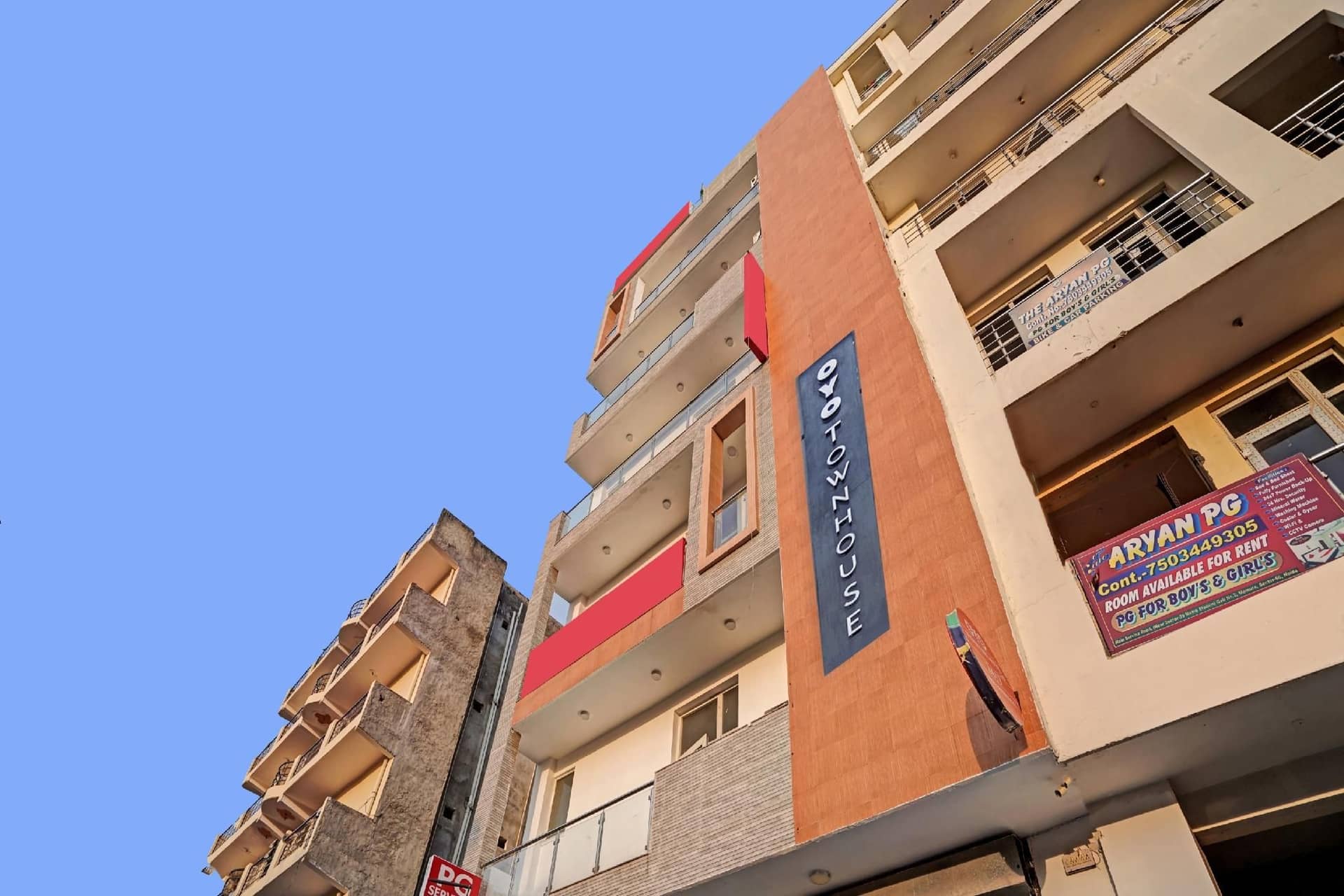 Signature Hotel Noida-62