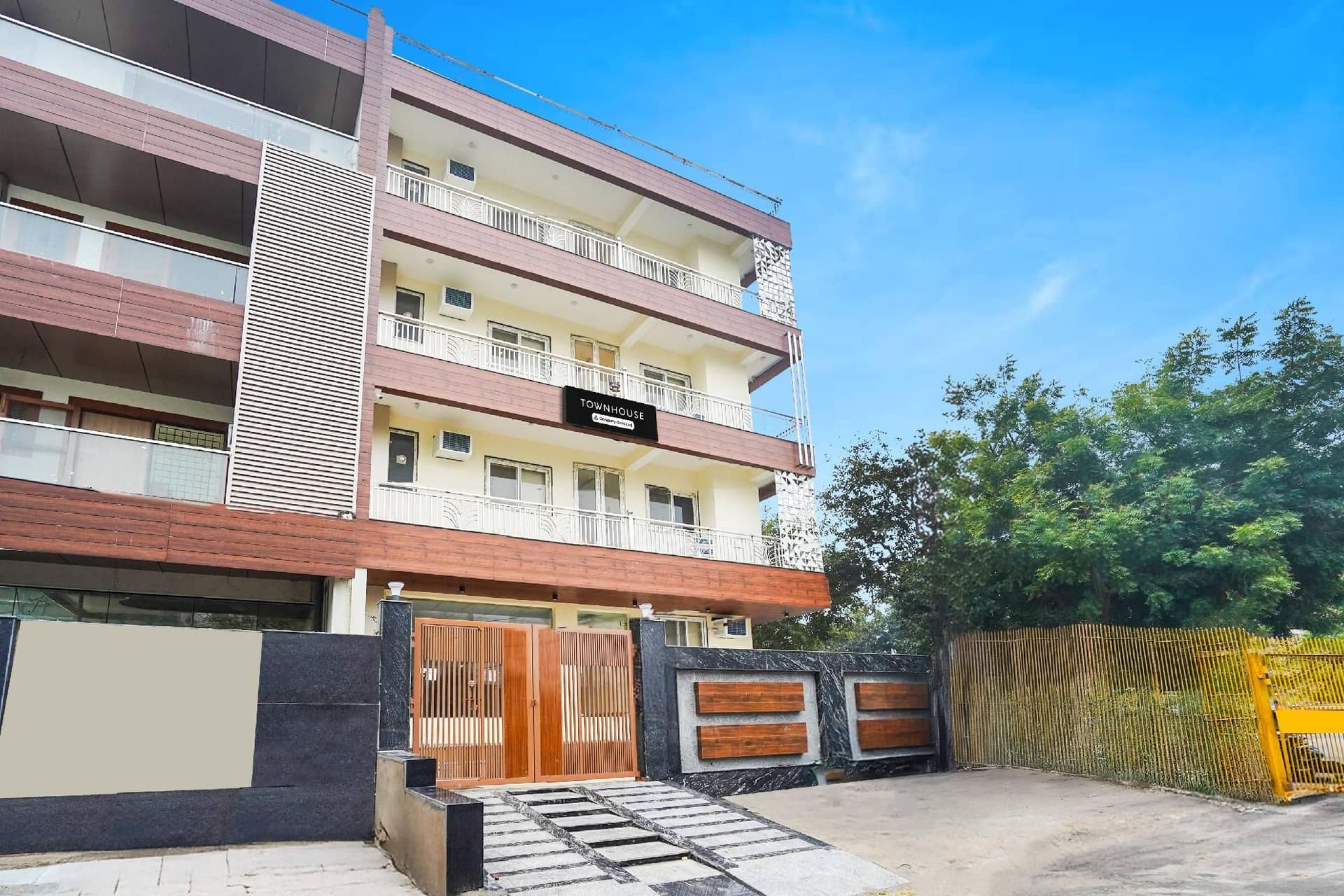 Super Townhouse Sector 121 Noida Super Townhouse Sector 121 Noida