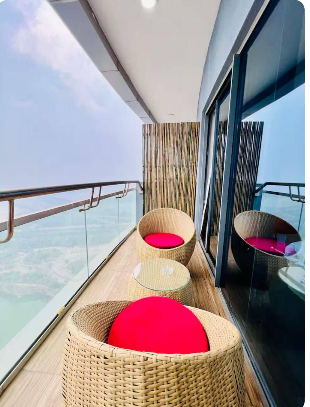 Skyline Studio Noida