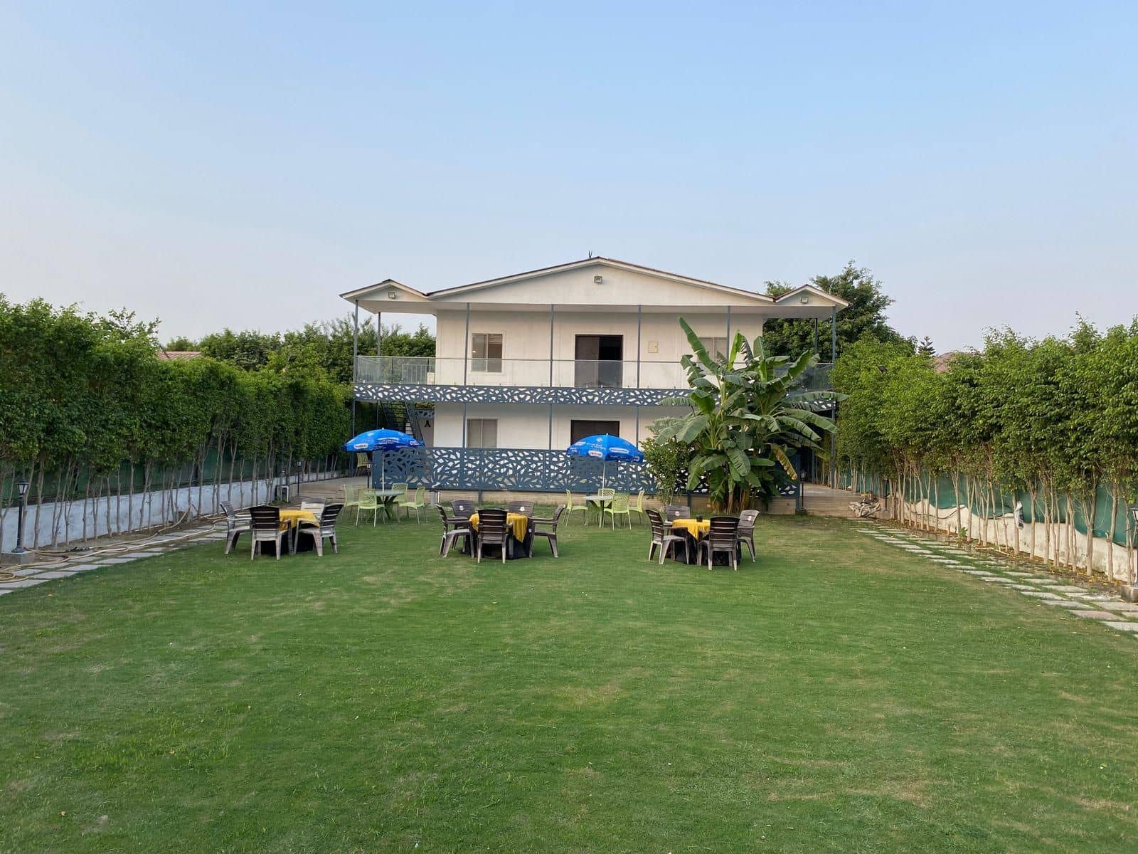 GoBravo Vansh Farm - 4BHK Villa with Pool GoBravo Vansh Farm - 4BHK Villa with Pool