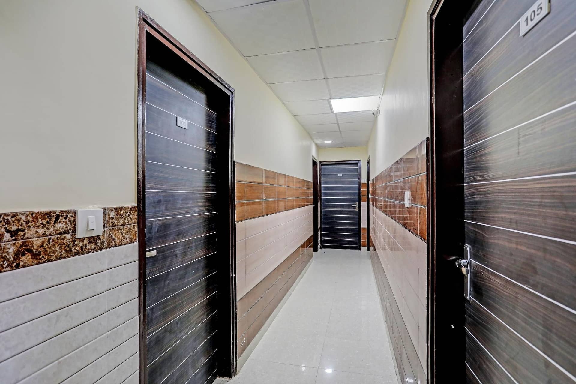 Hotel Aditya Residency Sector 63 Noida Hotel Aditya Residency Sector 63 Noida