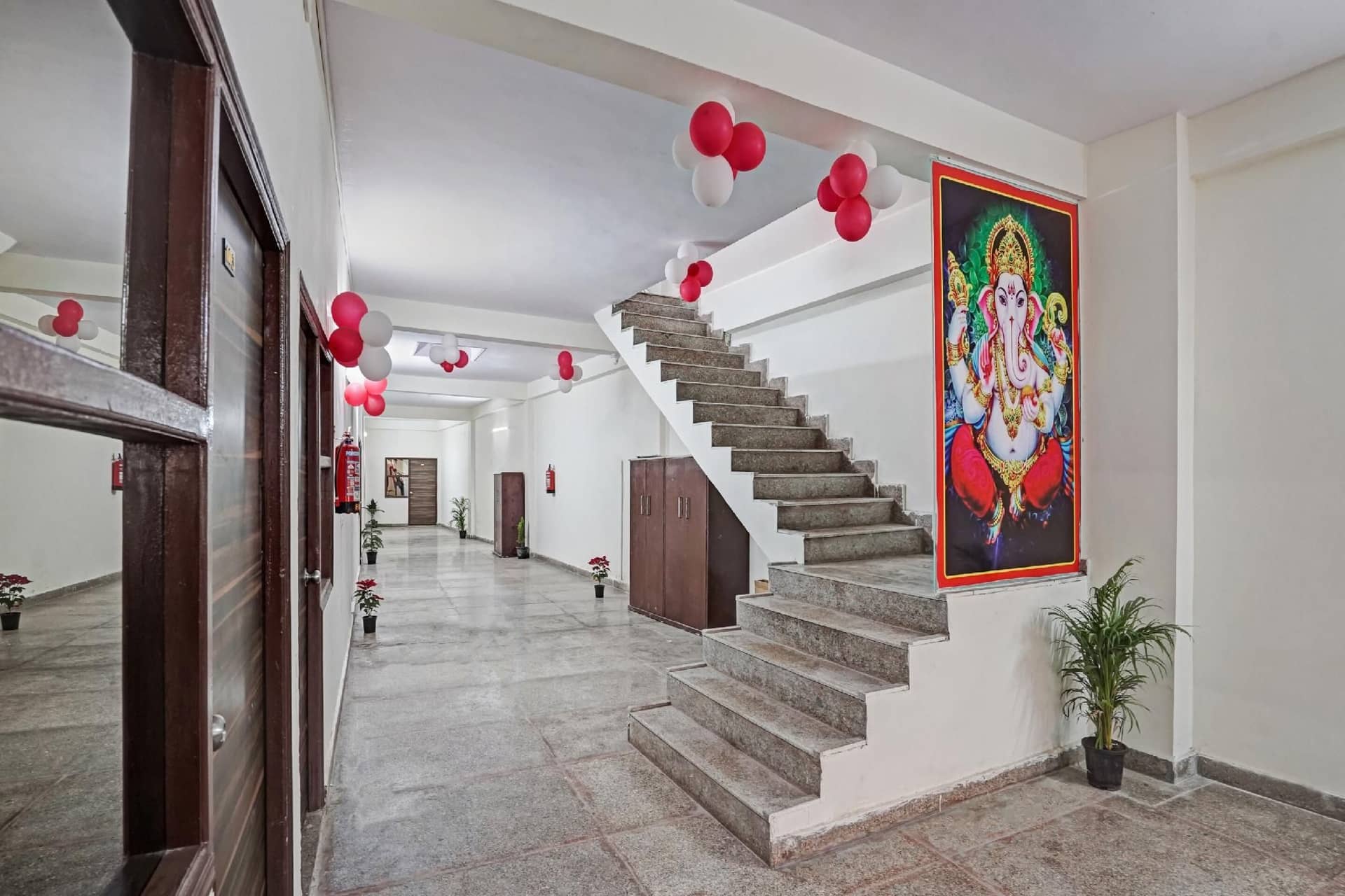Hotel O Avs Hotel & Restaurant