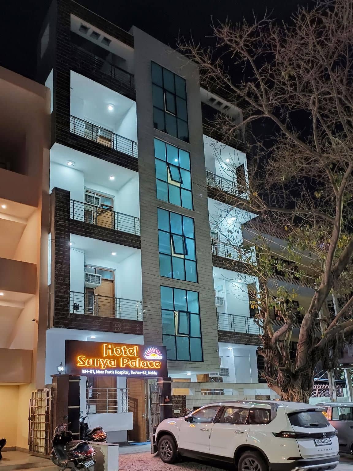 Hotel Surya Palace Noida Sector 62