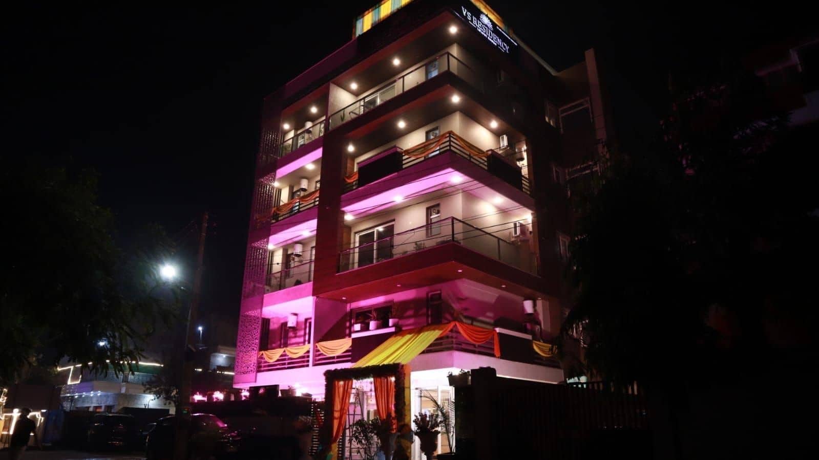 Hotel VS Residency Medanta Hotel VS Residency Medanta