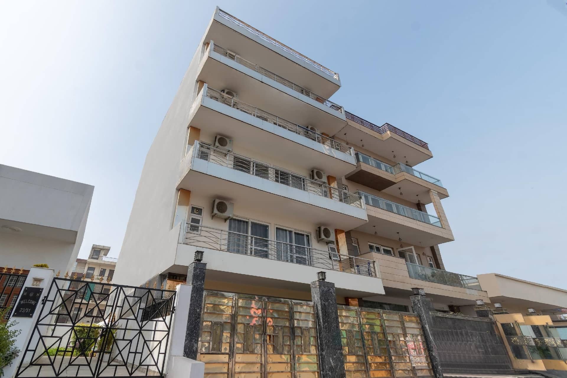 Living Homes Serpens - Sector 51, Near Artemis Hospital, Unitech Cyberpark Living Homes Serpens - Sector 51, Near Artemis Hospital, Unitech Cyberpark