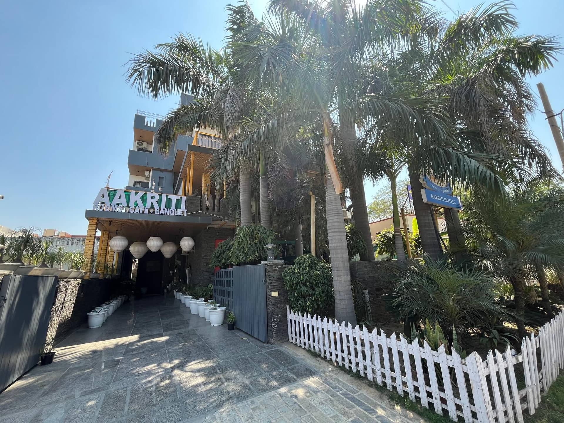 Aakriti Hotels