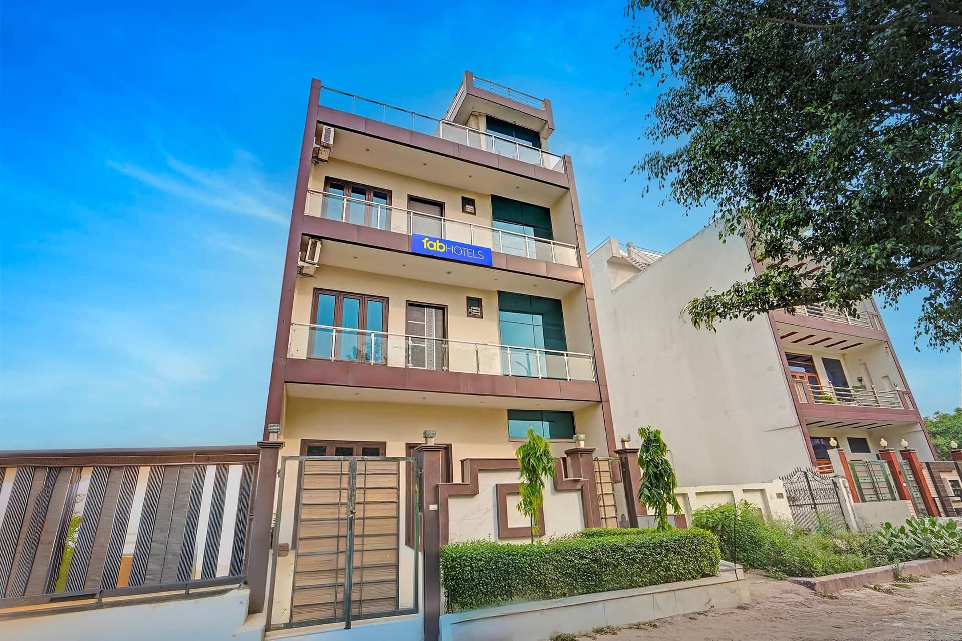 โรงแรมแฟบโฮเทล คอมฟอร์ท อินน์