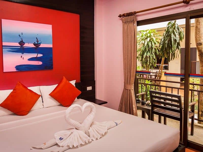 Ark Bar Beach Resort