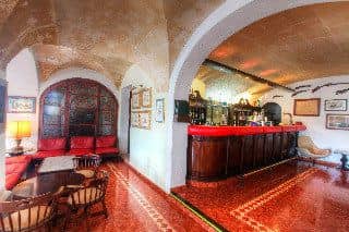 Del Almirante Collingwood House