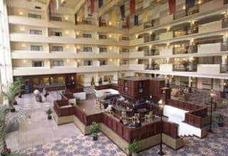 Radisson Hotel & Suites