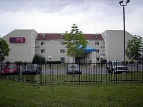 Comfort Suites Airport