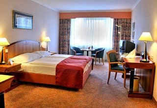 Holiday Inn Vienna South Holiday Inn Vienna South