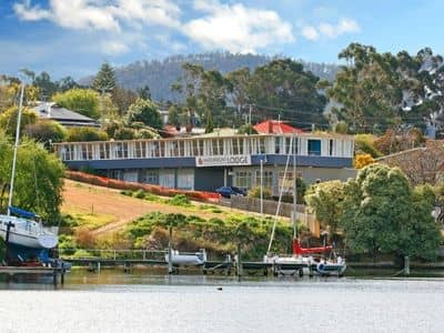 Leisure Inn Waterfront Lodge