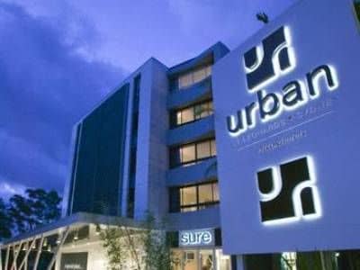 โรงแรมเออร์เบิ้นเซนต์ลีโอนาร์ดส์