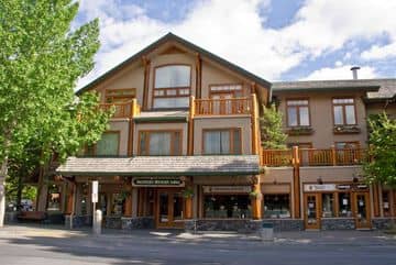 Brewster's Mountain Lodge