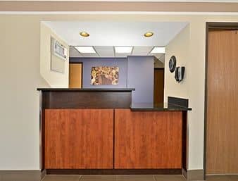 Super 8 Kamloops Super 8 Kamloops