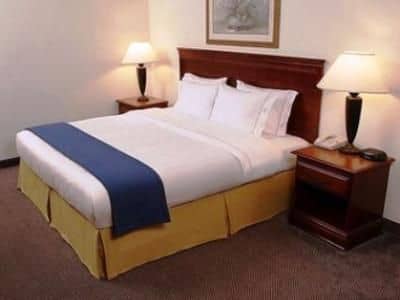Holiday Inn Express Kincardine Downtown Holiday Inn Express Kincardine Downtown