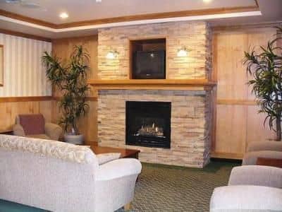 Holiday Inn Express Hotel And Suites
