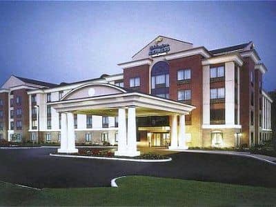 Holiday Inn Express Woodstock South