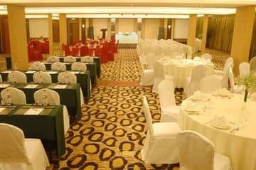 Holiday Inn Holiday Inn