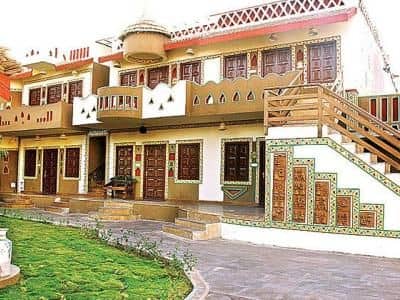 Chokhi Dhani - The Ethnic 5-star Deluxe Resort- Jaipur Chokhi Dhani - The Ethnic 5-star Deluxe Resort- Jaipur