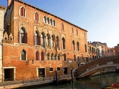 Al Sole Palace