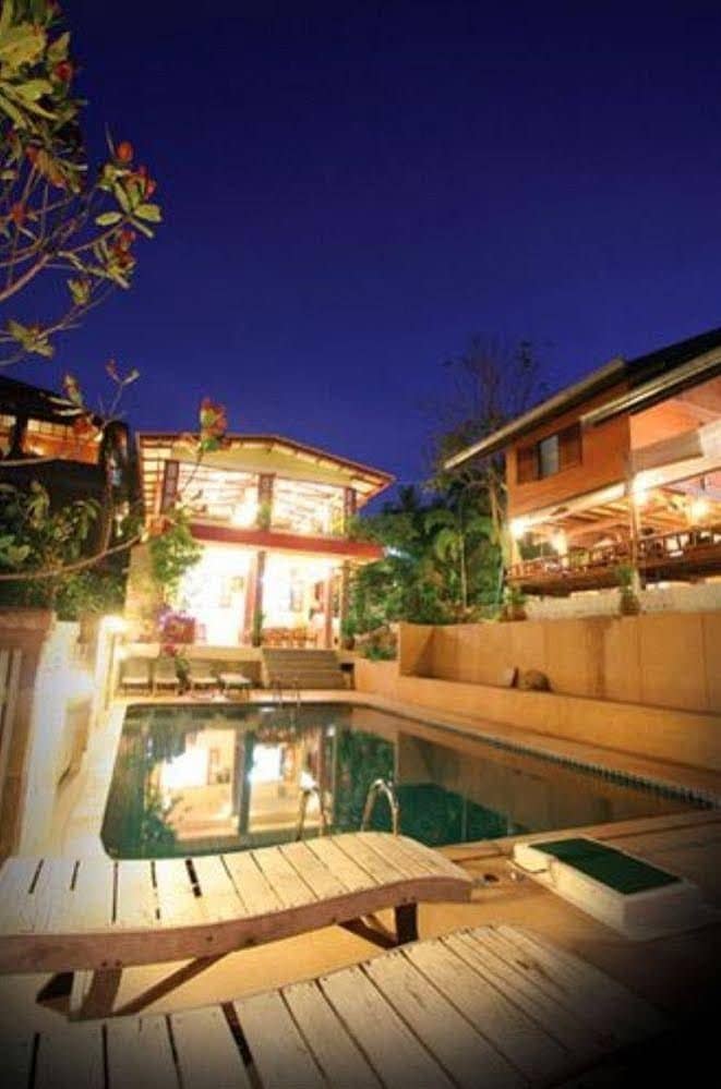 Bounty Resort
