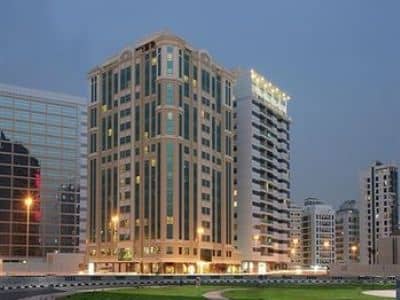 Auris Plaza