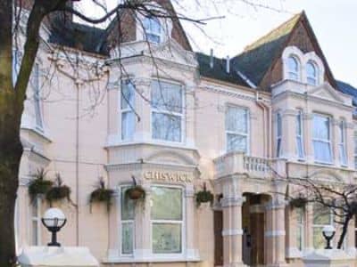 Best Western Chriswick Palace And Suites