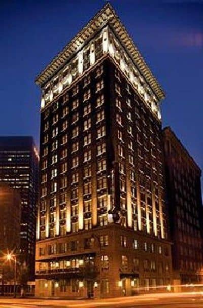 Ellis Hotel