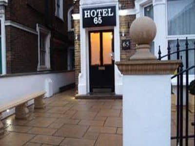 Hotel 65 & Annexes