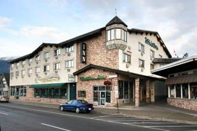 Whistlers Inn Whistlers Inn