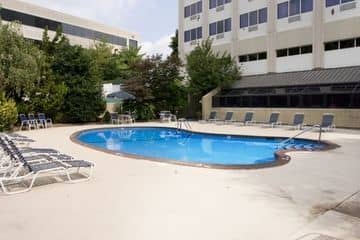 HOLIDAY INN SELECT WILMINGTON