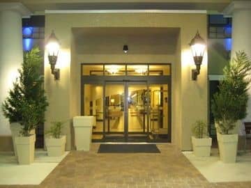 HOLIDAY INN EXPRESS HOTEL & SUITES TAMPA -USF-BUSCH GARDENS