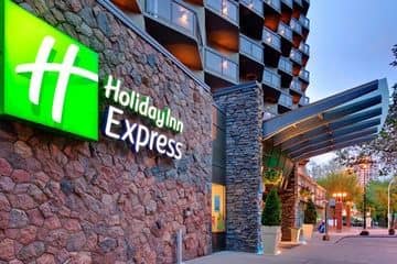 HOLIDAY INN EXPRESS EDMONTON D