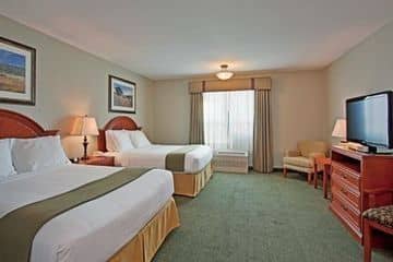 HOLIDAY INN EXPRESS HOTEL & SUITES MEDICINE HAT